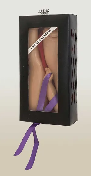 Diably z Loudun, kolaz,30x10x5cm z tlem