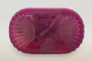 Romeo i Julia, kolaz,7x11x4cm z tlem